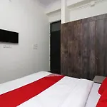 Oyo Flagship Ravindra Kiran Inn