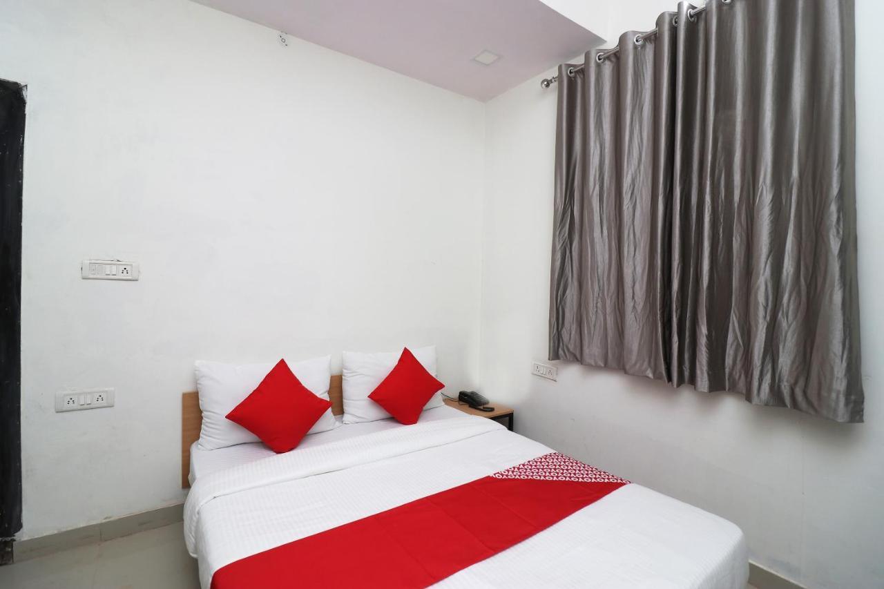 Oyo Flagship Ravindra Kiran 3*