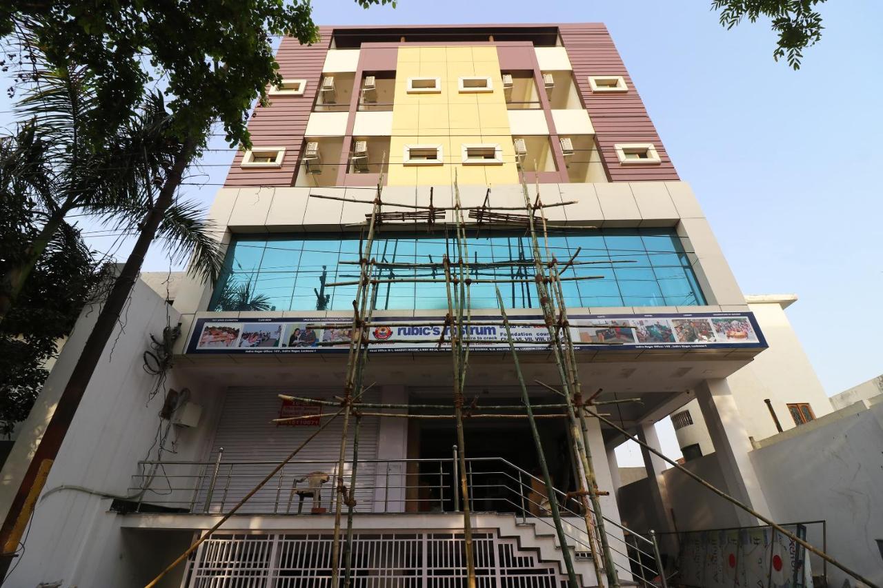 Hotel Oyo Flagship Ravindra Kiran Lucknow